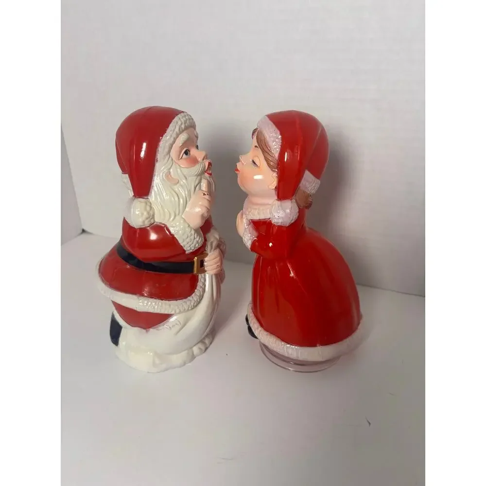 Berman & Anderson Santa & Musical Revolving Mrs Claus 7